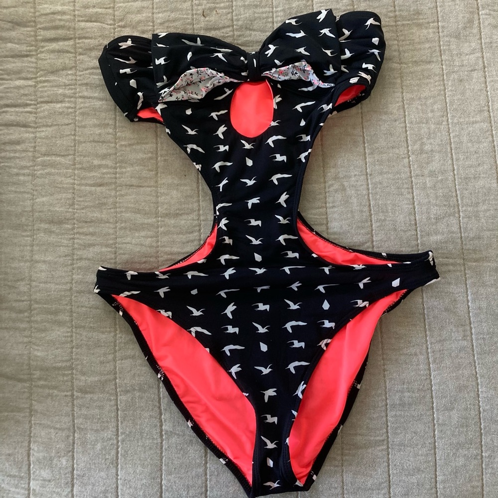 Volcom One piece swim